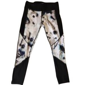 Layer 8 “Oceanic Camo” capri leggings wide waistband Spliced abstract design